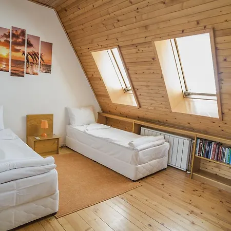Esenss Two Level Apartment *